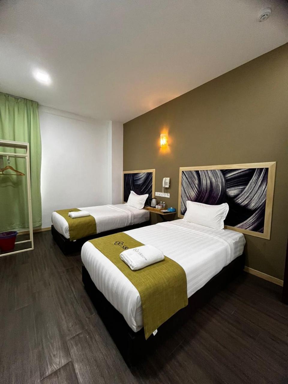 S8 Boutique Hotel Near Klia 1 & Klia 2 Сепанг Екстериор снимка