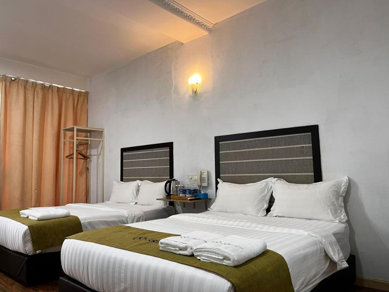S8 Boutique Hotel Near Klia 1 & Klia 2 Сепанг Екстериор снимка