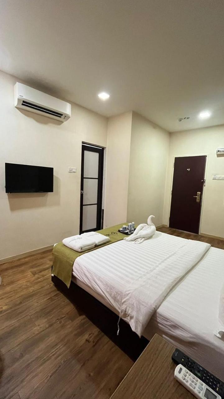S8 Boutique Hotel Near Klia 1 & Klia 2 Сепанг Екстериор снимка