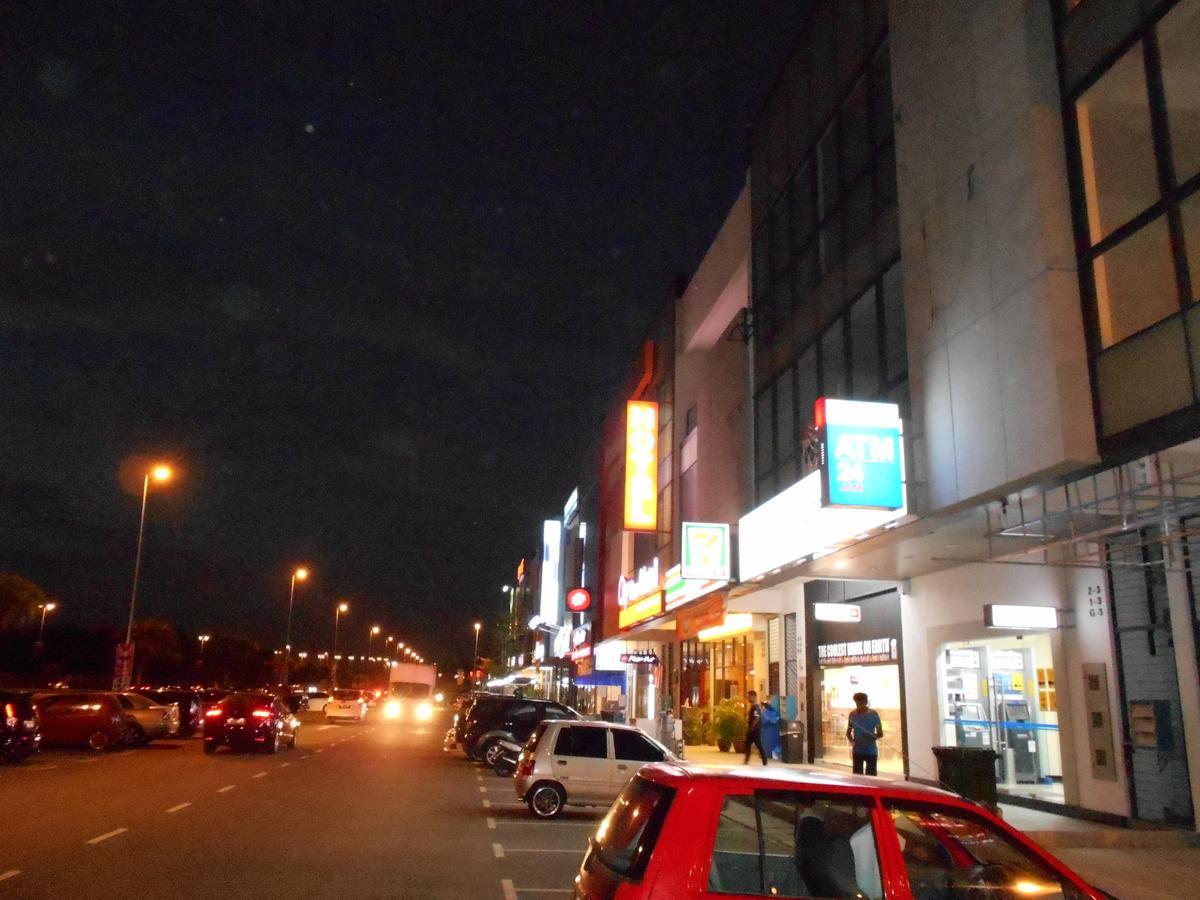 S8 Boutique Hotel Near Klia 1 & Klia 2 Сепанг Екстериор снимка