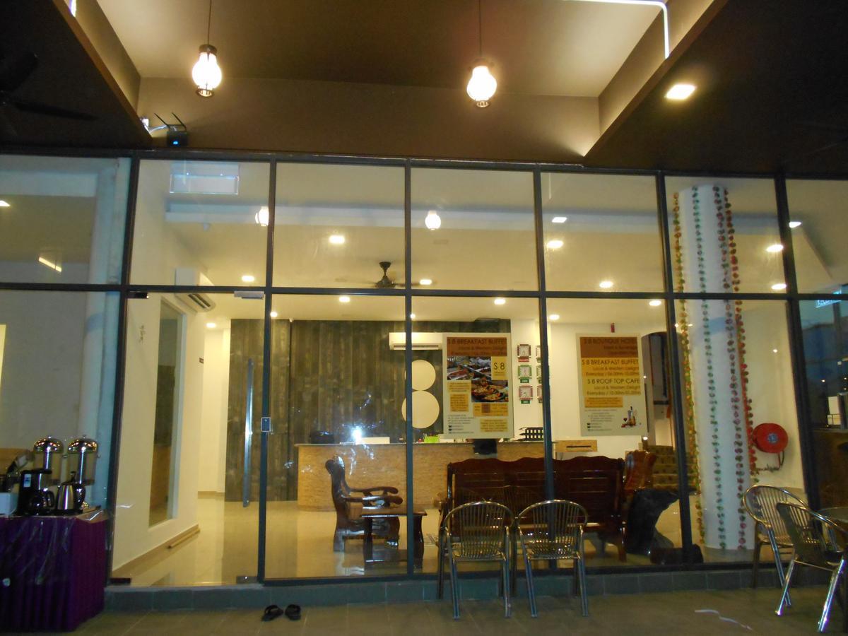 S8 Boutique Hotel Near Klia 1 & Klia 2 Сепанг Екстериор снимка