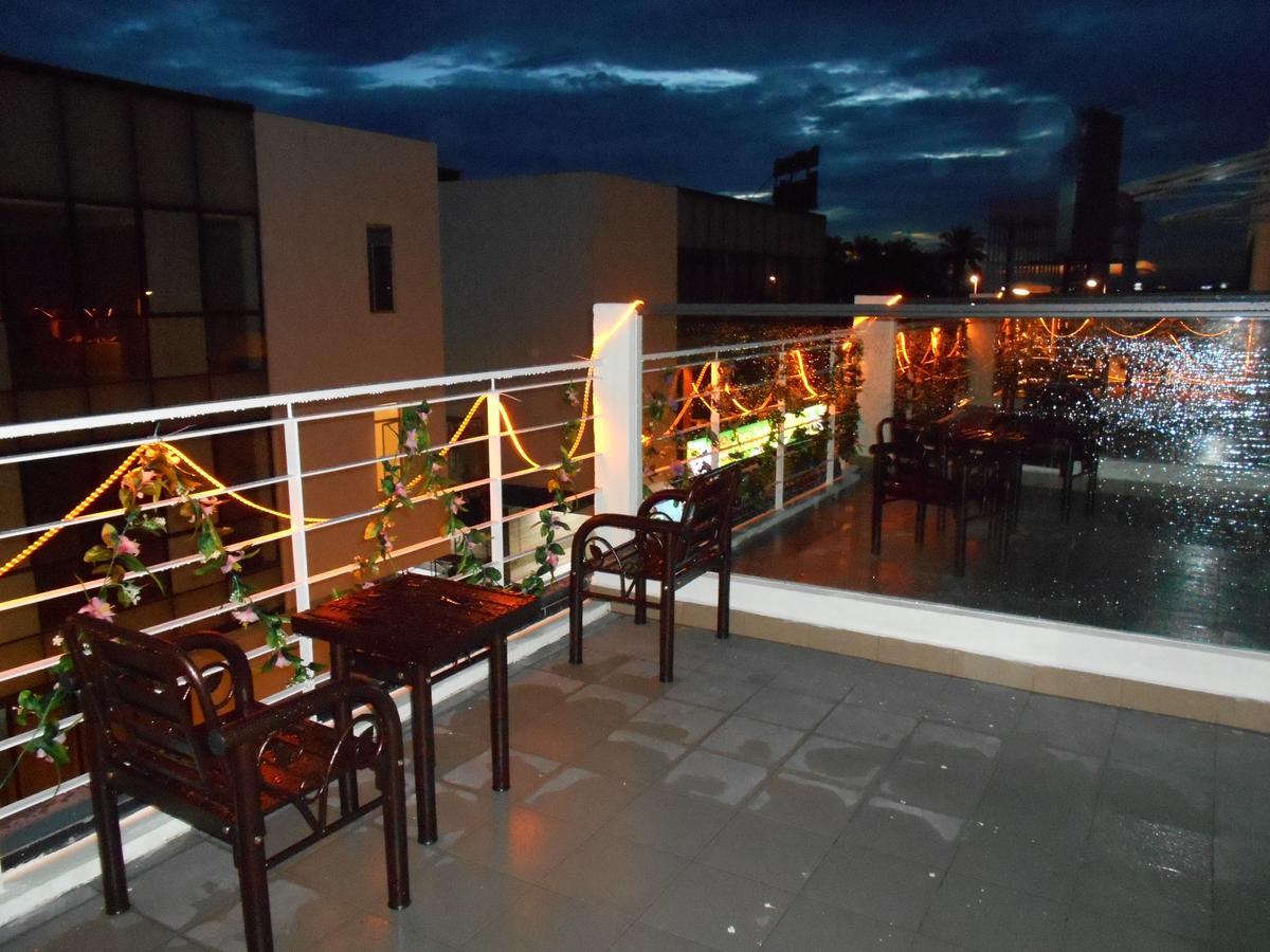 S8 Boutique Hotel Near Klia 1 & Klia 2 Сепанг Екстериор снимка